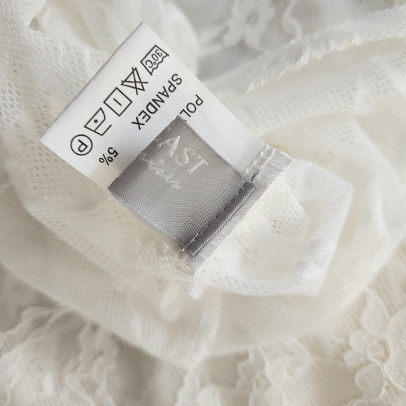 Sheer lace maxi skirt - Picture 4 of 6